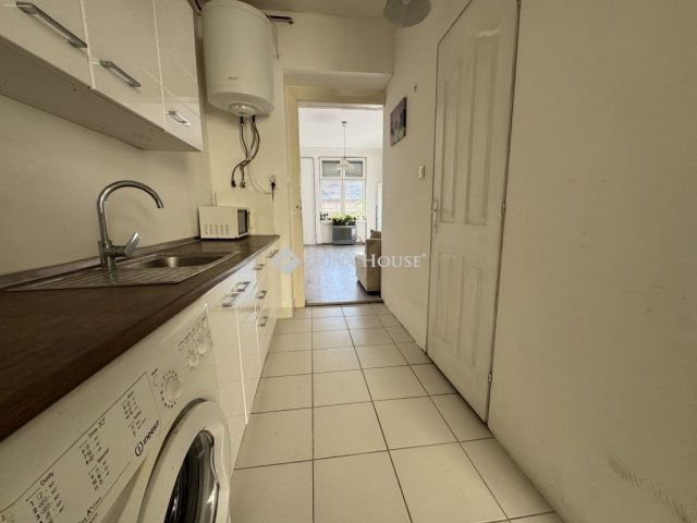 Eladó téglalakás, Budapesten, VII. kerületben 110 M Ft, 2 szobás