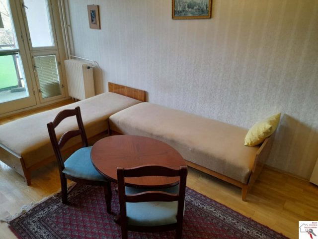 Eladó panellakás, Pécsett 39.9 M Ft, 2 szobás