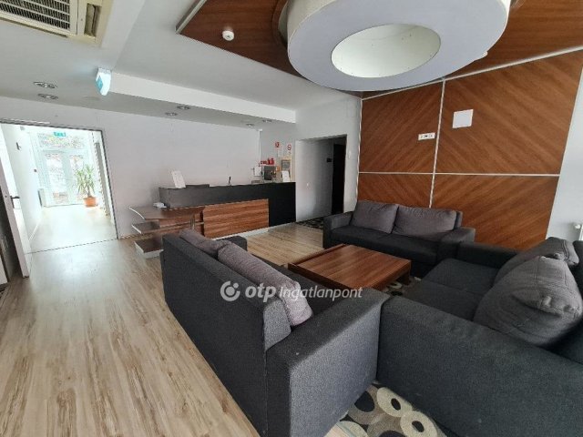 Eladó téglalakás, Hajdúszoboszlón 48.9 M Ft, 1+1 szobás