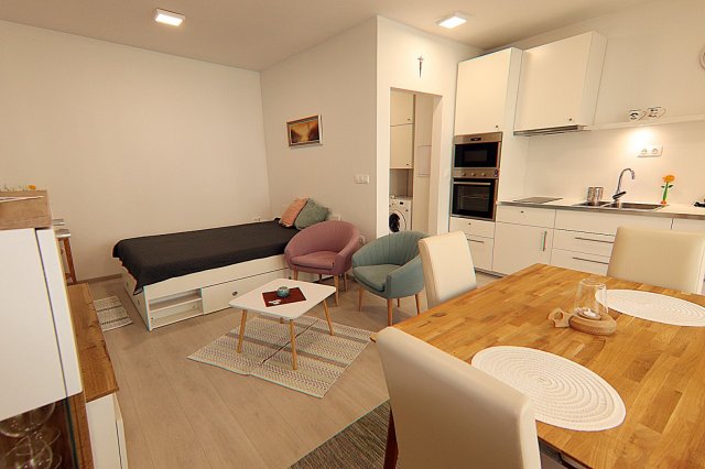 Kiadó téglalakás, albérlet, Győrött 210 E Ft / hó, 1 szobás