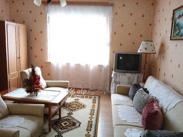 Eladó családi ház, Csehbányán 36 M Ft, 4 szobás