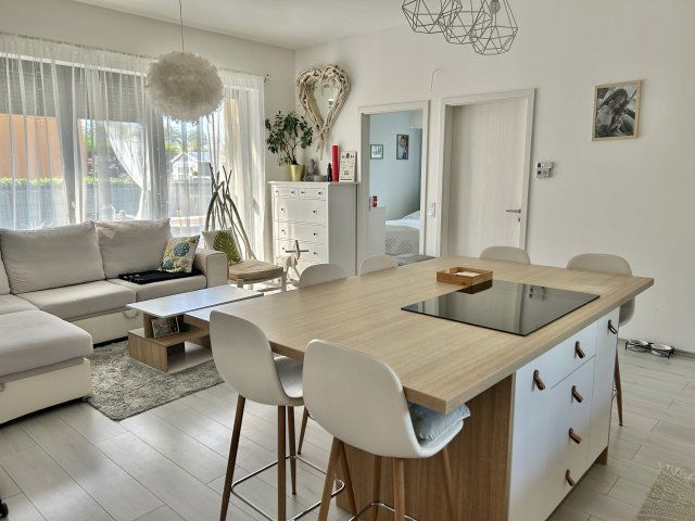 Eladó ikerház, Dunaharasztin 129.9 M Ft, 4 szobás