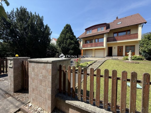 Eladó családi ház, Szombathelyen, Alsóhegyi úton 189.9 M Ft