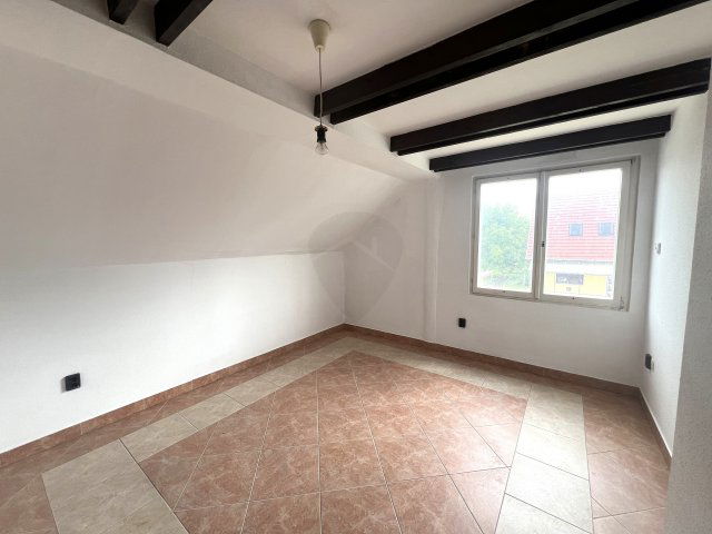 Eladó családi ház, Isaszegen 87.99 M Ft, 5+1 szobás