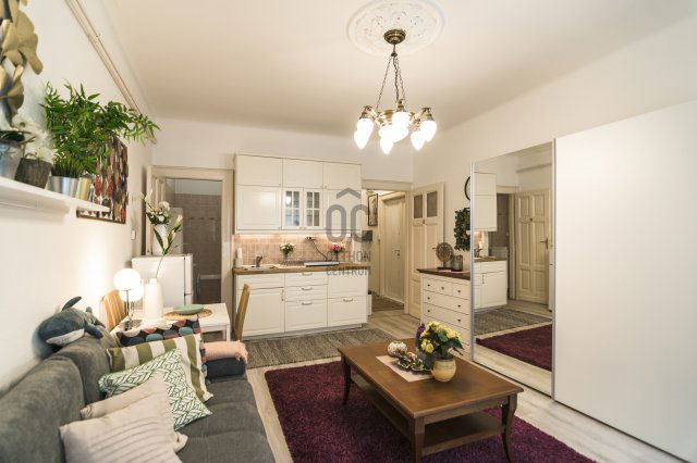 Eladó téglalakás, Budapesten, I. kerületben 69.9 M Ft, 1 szobás