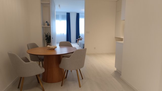 Eladó téglalakás, Budapesten, VI. kerületben 99 M Ft, 1 szobás