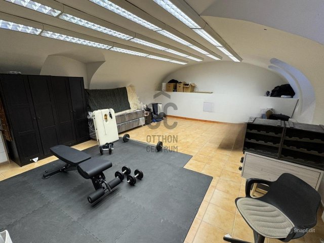 Eladó ipari ingatlan, Budapesten, VI. kerületben 89 M Ft