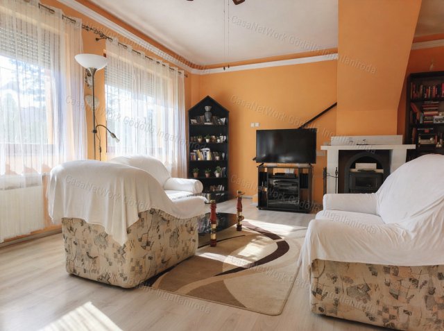 Eladó családi ház, Veresegyházon 129.9 M Ft, 5+1 szobás