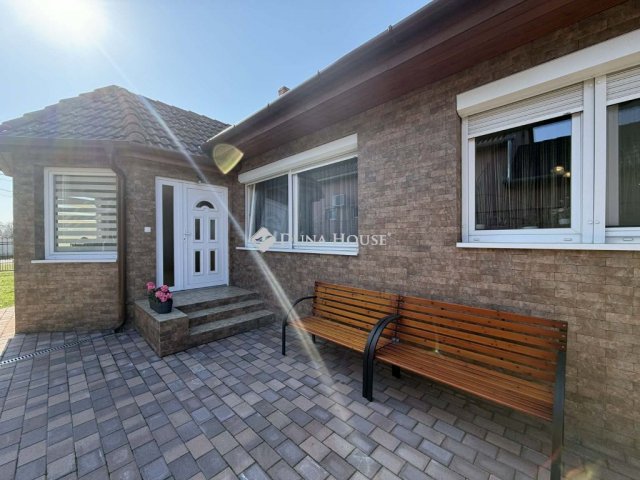 Eladó családi ház, Pilisen 125 M Ft, 5 szobás