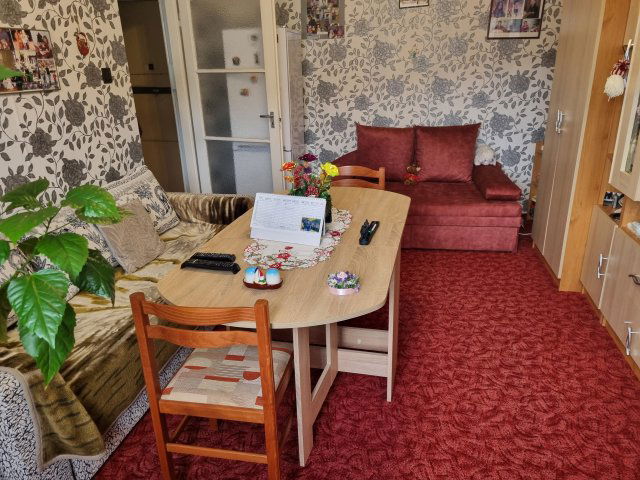 Eladó panellakás, Tatabányán, Mártírok úton 42 M Ft, 2 szobás