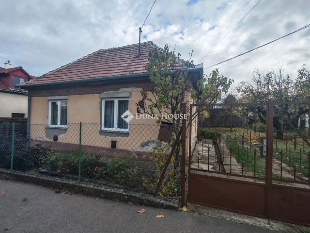 Eladó családi ház, Budapesten, XVI. kerületben 74.9 M Ft