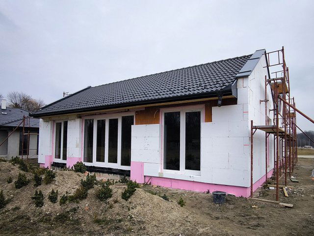 Eladó ikerház, Mosonmagyaróváron 76 M Ft, 4 szobás