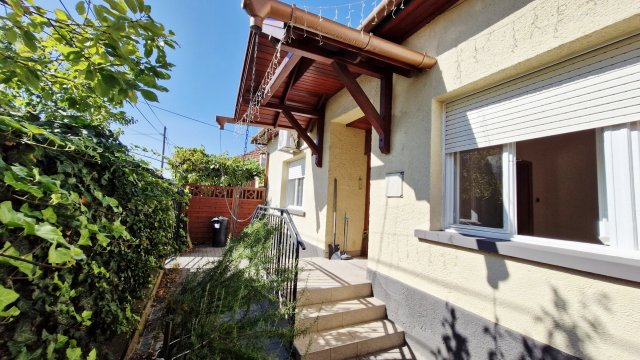 Eladó téglalakás, Vecsésen 84.9 M Ft, 3 szobás