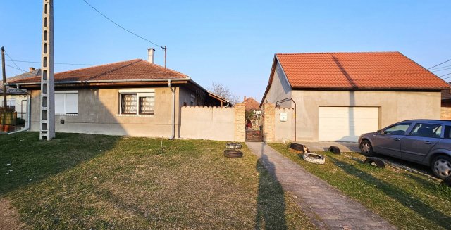 Eladó családi ház, Szabadszálláson 39.9 M Ft, 4 szobás