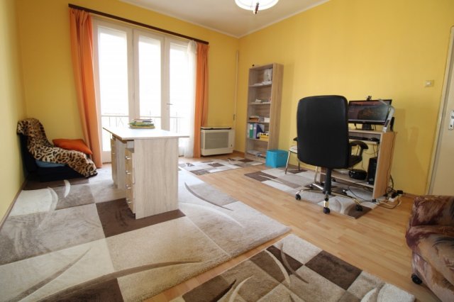 Eladó téglalakás, Salgótarjánban 15 M Ft, 1 szobás