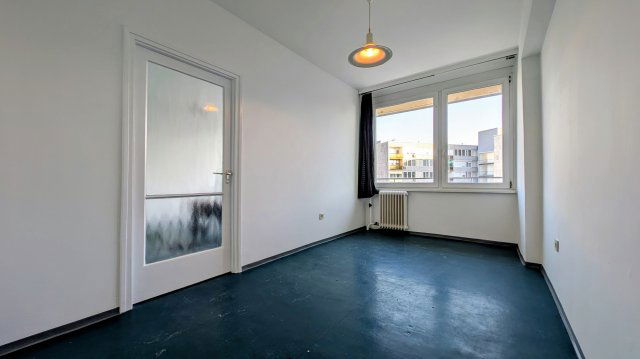 Kiadó panellakás, albérlet, Kecskeméten 130 E Ft / hó, 2 szobás