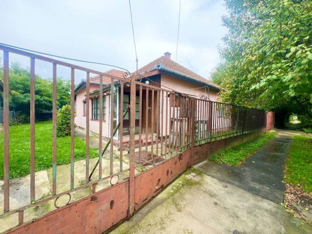 Eladó családi ház, Körösladányban 10.5 M Ft, 3 szobás
