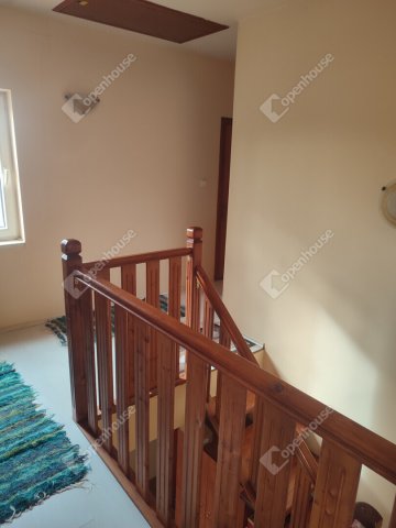Kiadó családi ház, albérlet, Naszályon 700 E Ft / hó, 5 szobás