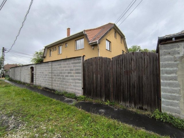 Eladó ipari ingatlan, Budapesten, XVIII. kerületben 249 M Ft