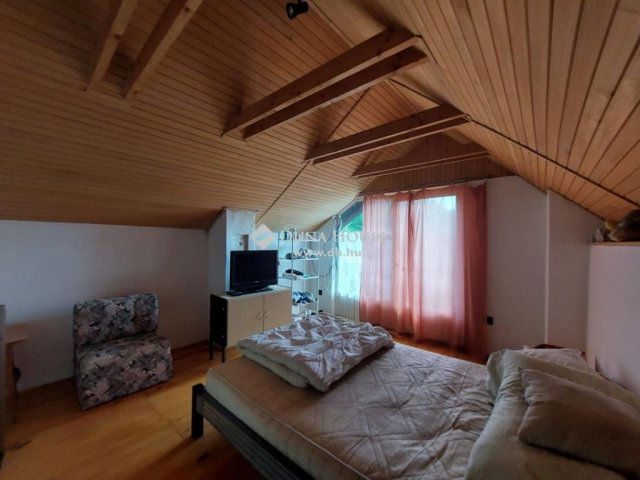 Eladó családi ház, Tamásiban 120 M Ft, 6 szobás