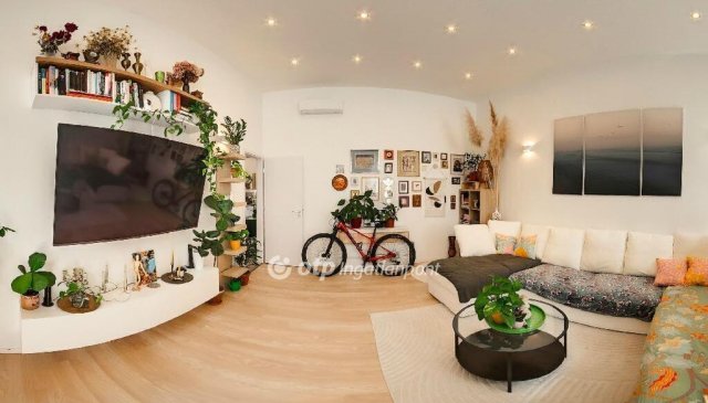 Eladó téglalakás, Budapesten, VII. kerületben 125 M Ft, 2 szobás