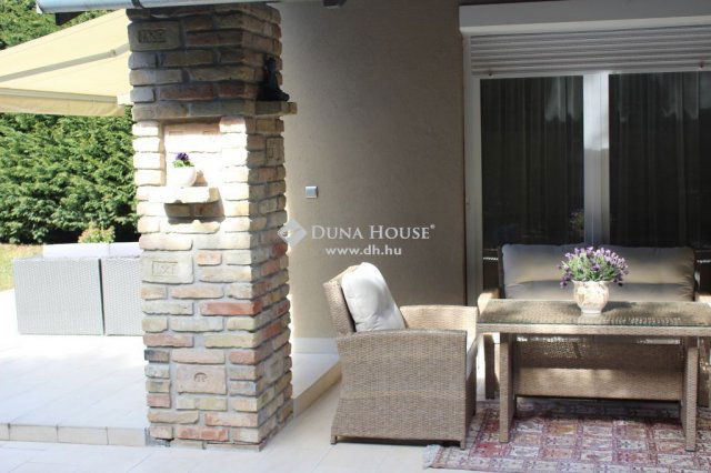 Eladó családi ház, Szentendrén 169.9 M Ft, 4 szobás