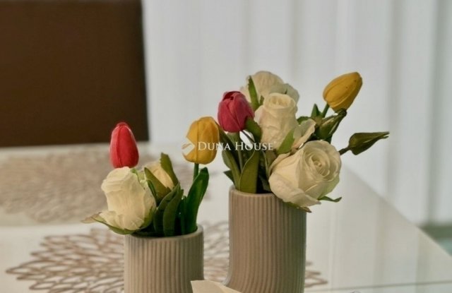 Eladó családi ház, Budapesten, XVIII. kerületben 199.999 M Ft