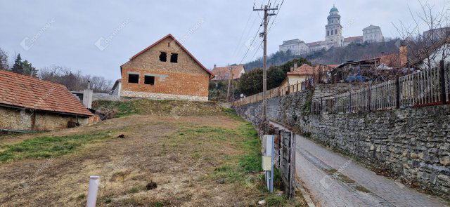 Eladó telek, Pannonhalmán 16.5 M Ft / költözzbe.hu