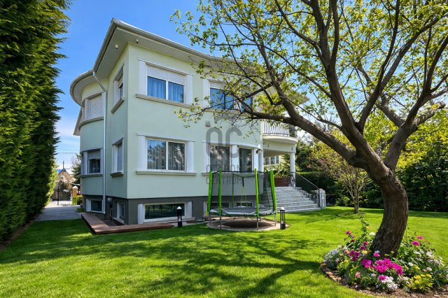 Eladó családi ház, Budapesten, XIV. kerületben 469.9 M Ft