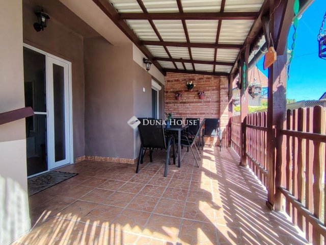 Eladó családi ház, Balatonkeresztúron 89 M Ft, 3 szobás