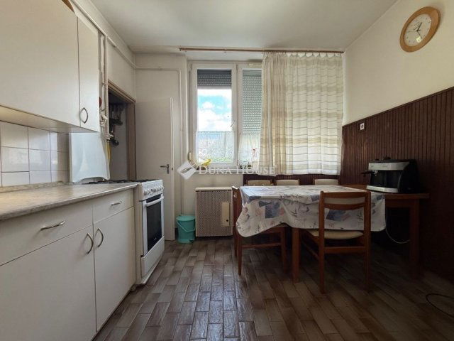 Eladó téglalakás, Kecskeméten 71.99 M Ft, 3 szobás