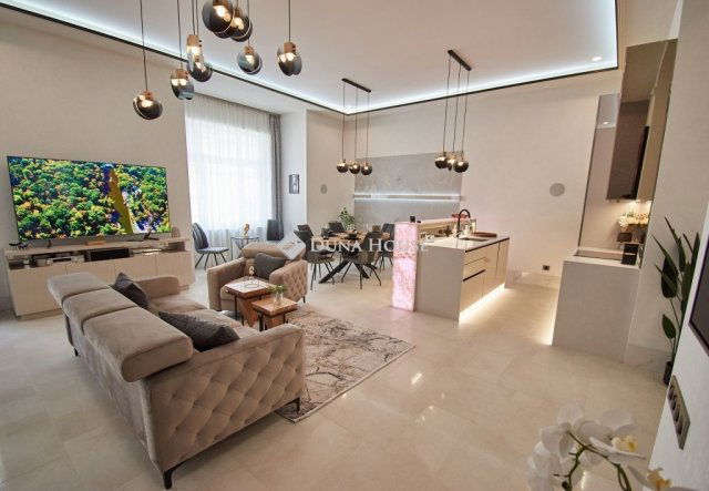 Eladó téglalakás, Budapesten, V. kerületben 319 M Ft, 3 szobás