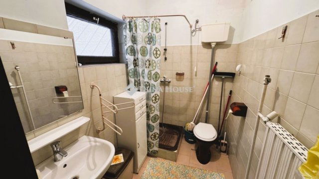 Eladó családi ház, Gödöllőn 120 M Ft, 2 szobás