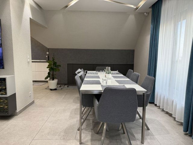 Eladó téglalakás, Érden 136.9 M Ft, 4 szobás