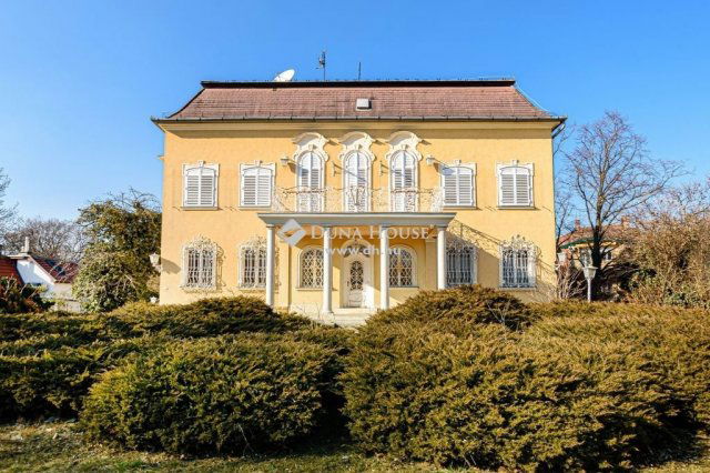 Eladó családi ház, Budapesten, II. kerületben 1336.65 M Ft