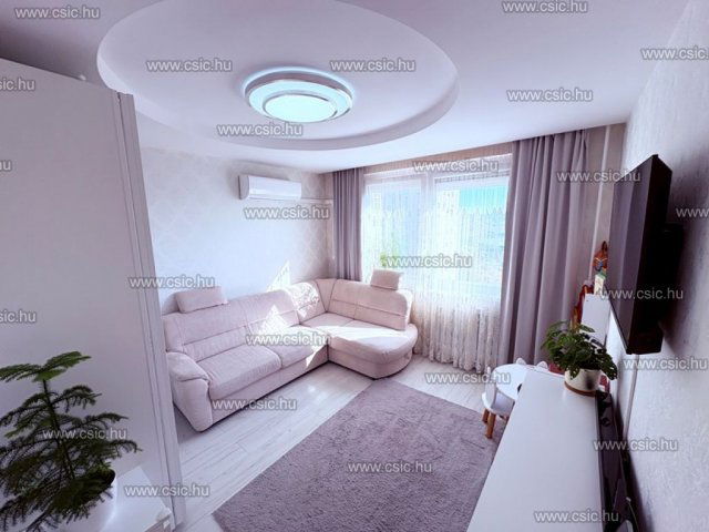 Eladó téglalakás, Budapesten, XV. kerületben 80 M Ft, 3 szobás