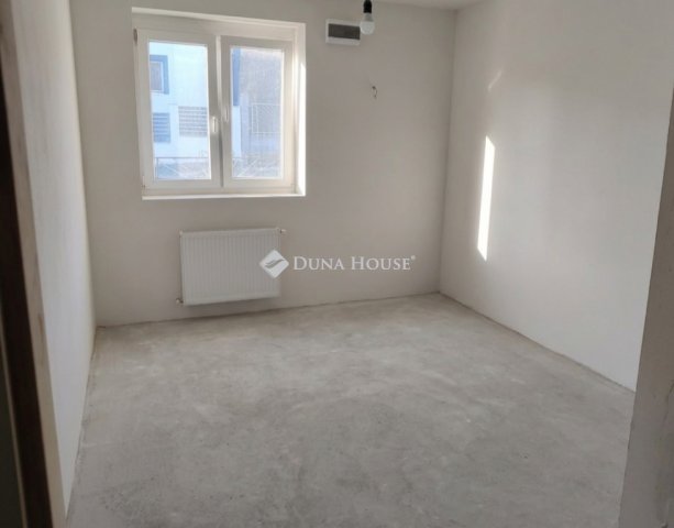 Eladó családi ház, Ikladon 60 M Ft, 3 szobás