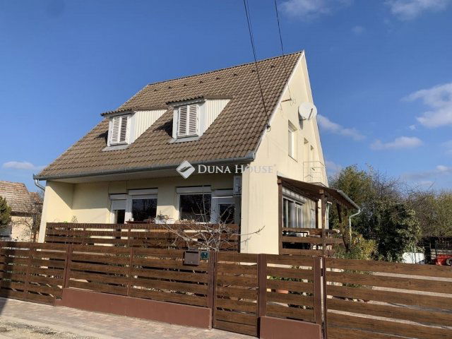Eladó családi ház, Dabason 115.734 M Ft, 4 szobás