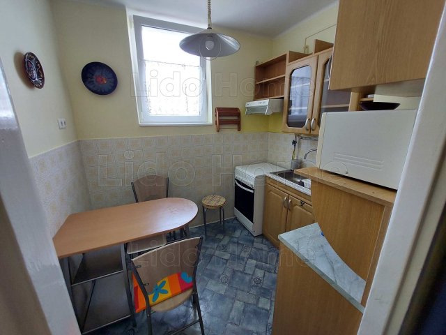 Eladó téglalakás, Veszprémben 54 M Ft, 2 szobás