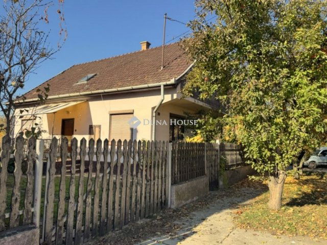 Eladó családi ház, Újkígyóson 27 M Ft, 4 szobás