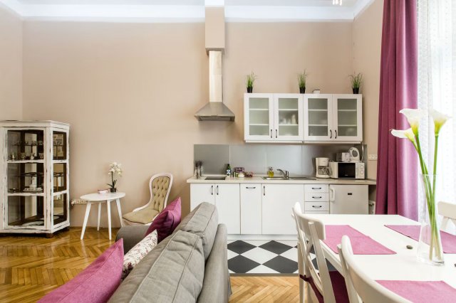 Kiadó téglalakás, albérlet, Budapesten, VI. kerületben