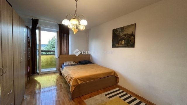 Eladó panellakás, Budaörsön 74.2 M Ft, 3 szobás