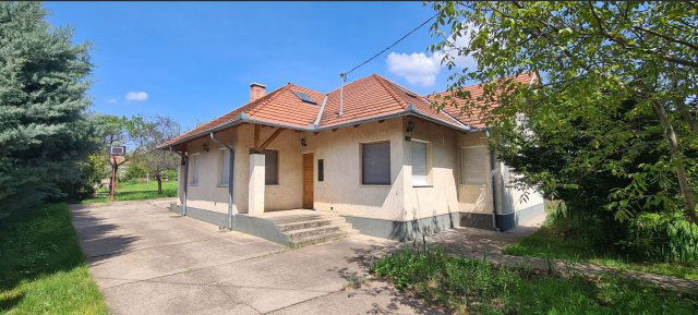 Eladó családi ház, Érden, Tárnoki úton 144 M Ft, 7 szobás