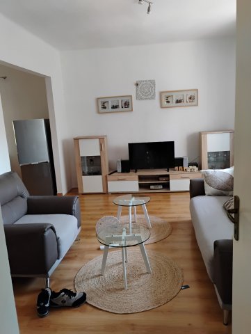 Kiadó téglalakás, albérlet, Pécsett, József Attila utcában