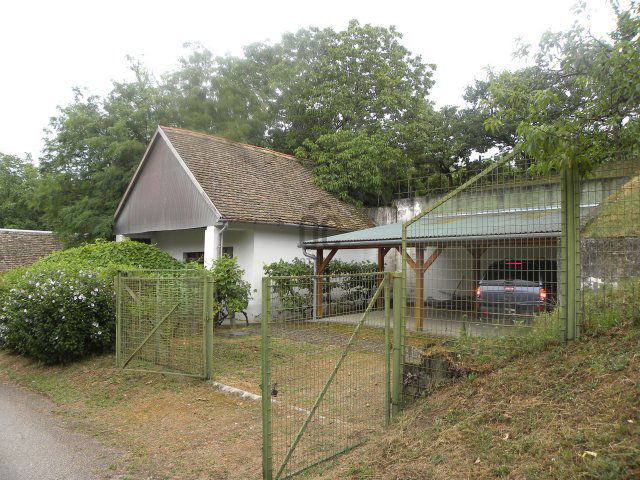 Eladó mezogazdasagi ingatlan, Báron 2.5 M Ft, 1 szobás