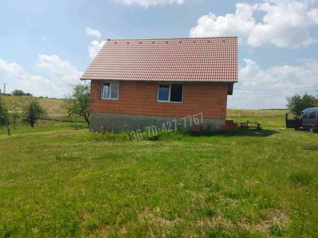 Eladó családi ház, Egerben 52.9 M Ft, 2 szobás