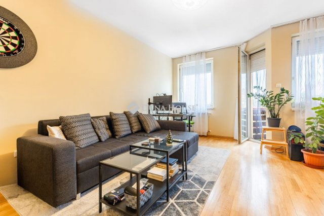 Eladó téglalakás, XX. kerületben, Vörösmarty utcában