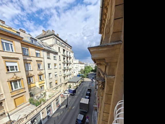 Eladó téglalakás, Budapesten, II. kerületben 139.8 M Ft