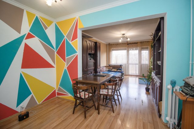 Eladó panellakás, Ajkán, Fő úton 39.9 M Ft, 2 szobás