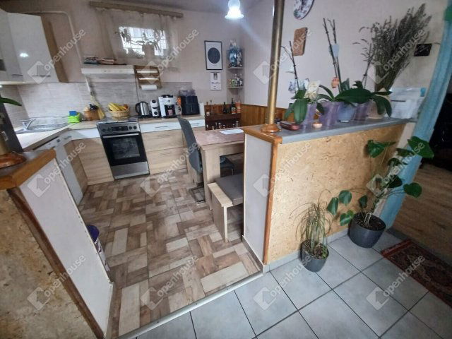 Eladó családi ház, Debrecenben 62 M Ft, 5 szobás